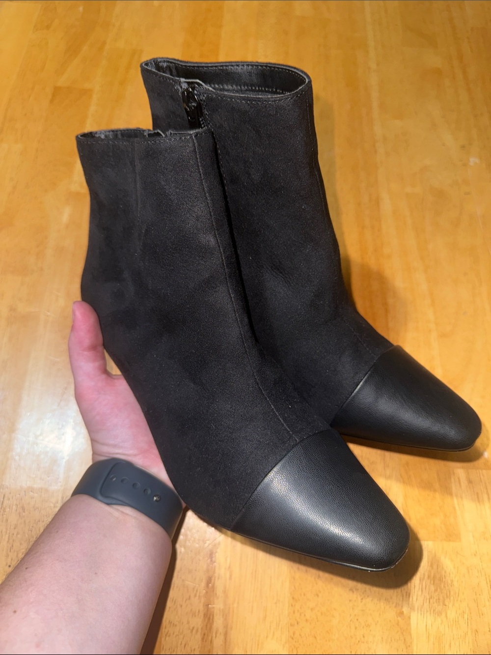 Women's Black Ankle Boots with Leather Cap Toe - Size 6